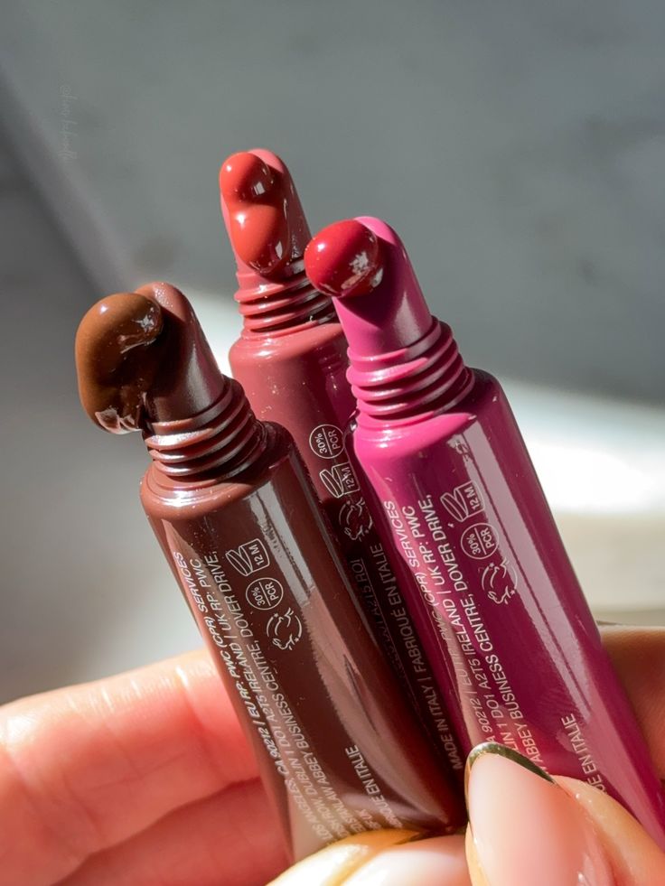 Rhode Gloss Lip Tint, Sheer Color Hydrating Finish 3 fl oz 10 ml